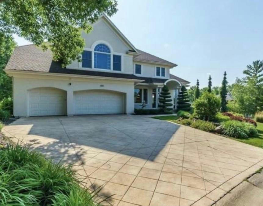 6711 POINTE LAKE LUCY, CHANHASSEN, MN 55317, photo 1 of 21