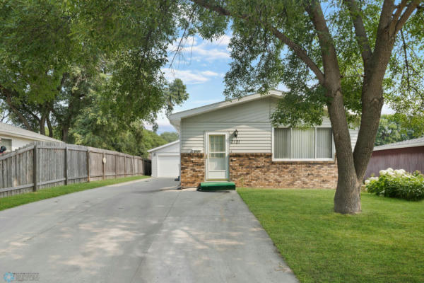 2121 6TH AVE S, FARGO, ND 58103 - Image 1