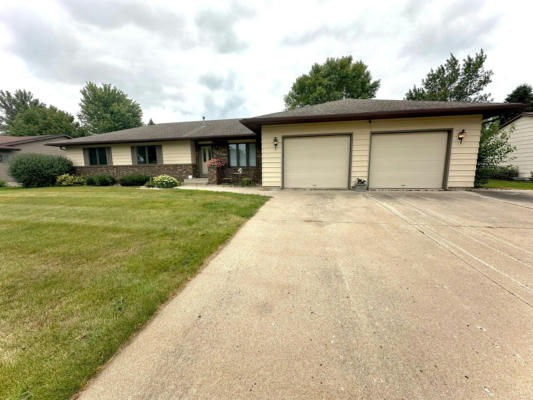 1279 MAPLEWOOD DR, WORTHINGTON, MN 56187 - Image 1