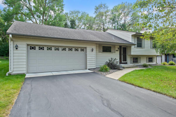 9925 GARRISON WAY, EDEN PRAIRIE, MN 55347 - Image 1