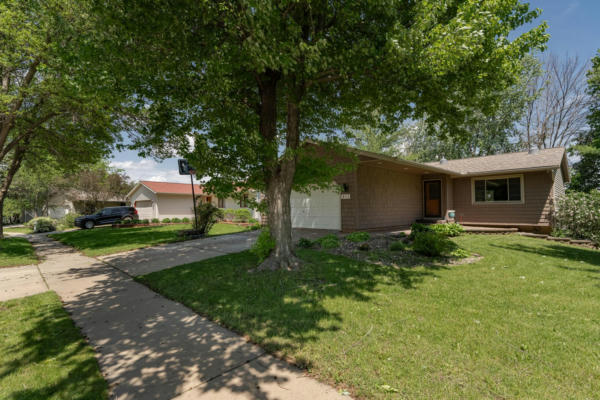 911 CHALET DR NW, ROCHESTER, MN 55901 - Image 1
