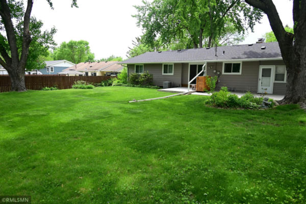 8203 HENSLOWE AVE S, COTTAGE GROVE, MN 55016, photo 3 of 34