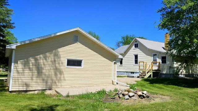 232 CHURCH ST S, BROWNS VALLEY, MN 56219, photo 4 of 32