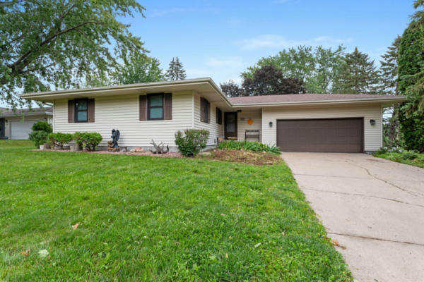 583 GREENWAY AVE N, SAINT PAUL, MN 55128 - Image 1