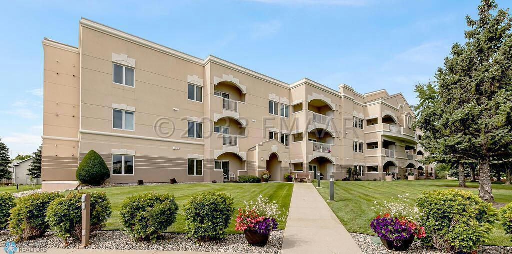 2501 30TH AVE S APT 103, FARGO, ND 58103, photo 1 of 24