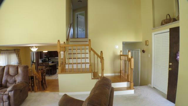 809 W BURNS VALLEY RD, WINONA, MN 55987, photo 3 of 42