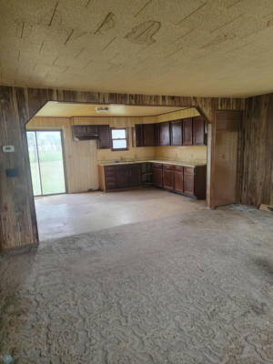 312 3RD ST NW, HANKINSON, ND 58041, photo 2 of 7