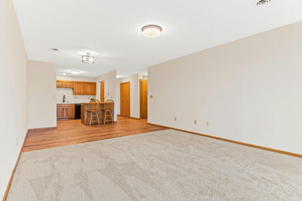 2525 76TH ST E APT 205, INVER GROVE HEIGHTS, MN 55076, photo 5 of 17