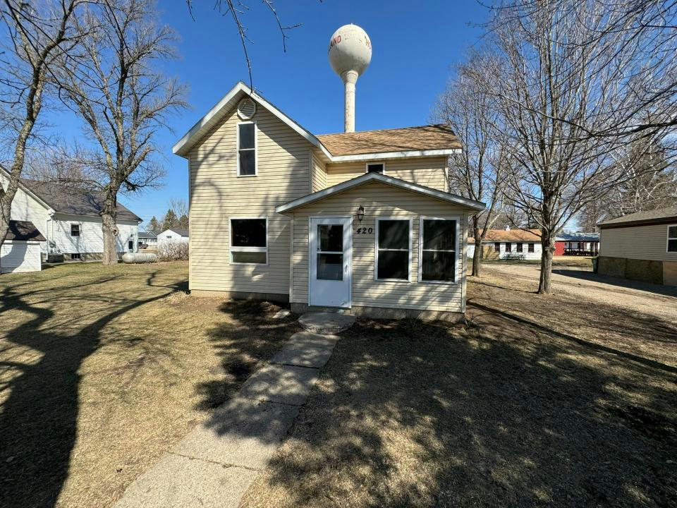420 ROCK ST, HOLLAND, MN 56139, photo 1 of 25