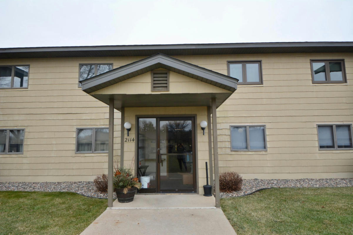 2114 VILLAGE DR APT 223, RED WING, MN 55066, photo 1 of 27