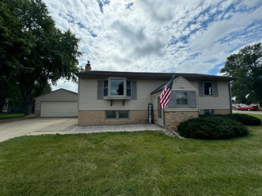 400 E SOUTHVIEW DR, MARSHALL, MN 56258 - Image 1