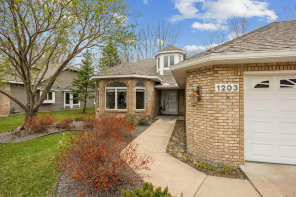 1203 SILVERTHORN CT, SHOREVIEW, MN 55126 - Image 1